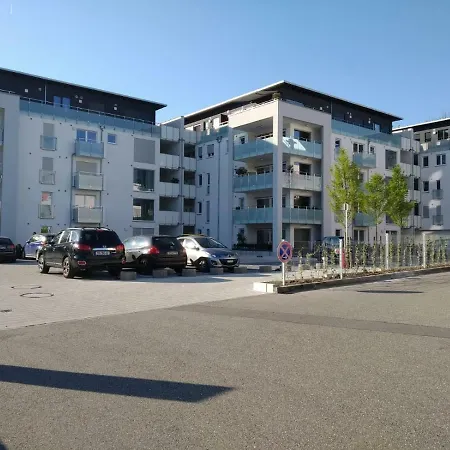 Alice & Julia * Μπάντεν-Μπάντεν