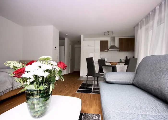 Alice & Julia 巴登-巴登